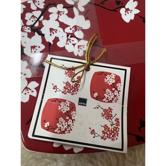 Stunning Set of 4 Vintage 222 Fifth PTS MIA BLOSSOMS-RED Appetizer Bread Plates - Picture 3 of 6